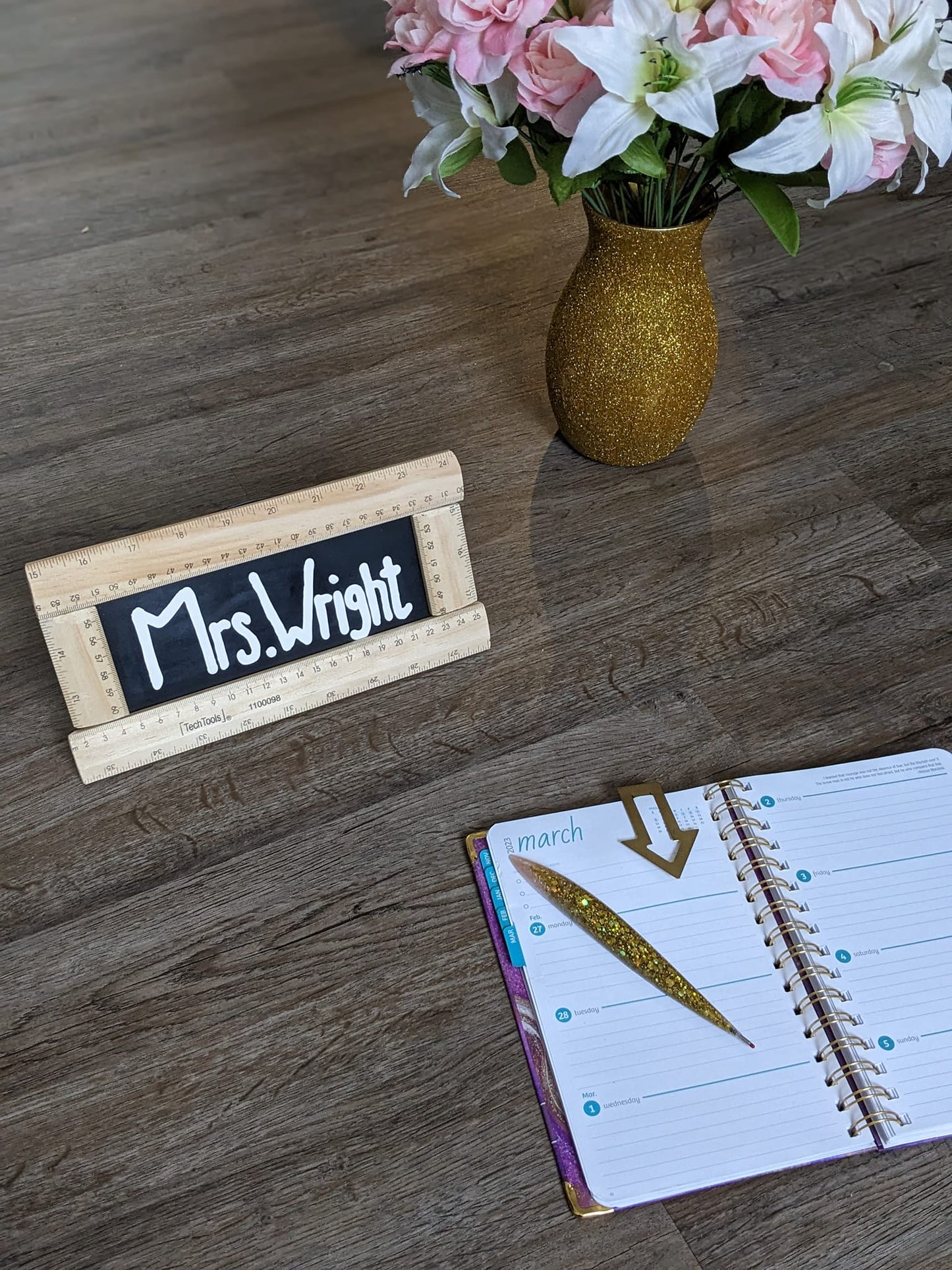 Teacher Name Plate W/Rulers