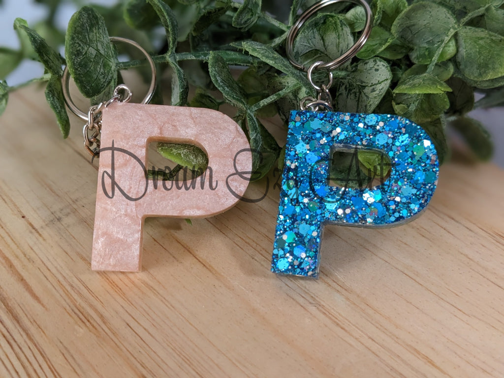 Letter Keychains P / No